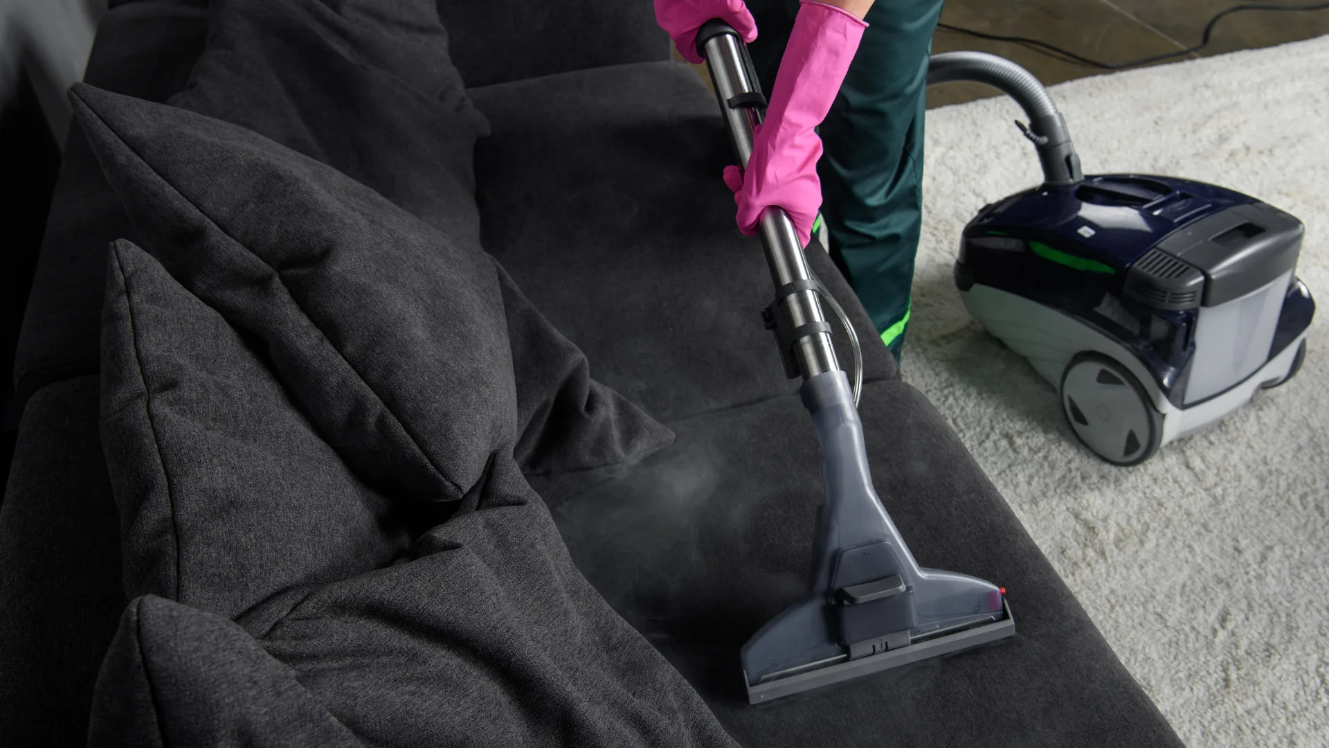 Upholstery cleaning in Dallas